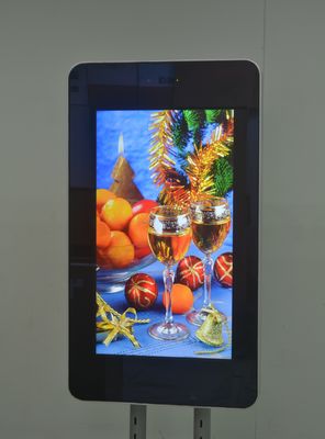 32 Inch Silver High Brightness Outdoor Wall Mount LCD Digital Signage