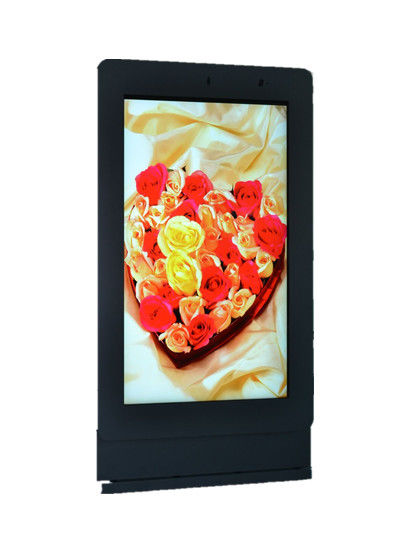 2500 Nits IP65 Outdoor Digital Totem 65 Inch Wide Operating Temperature